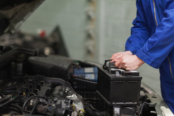 Batería síntomas de que la batería del auto está fallando