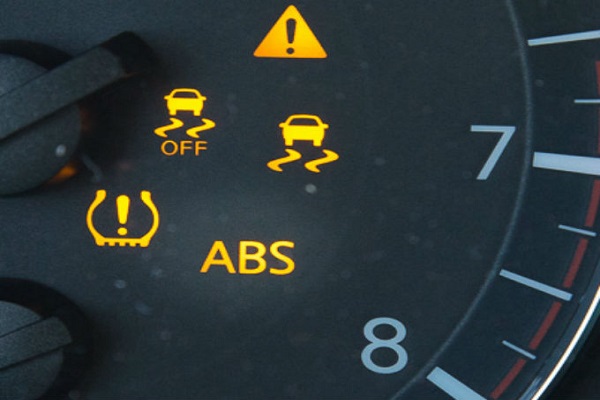 ¿Qué significa la luz de advertencia del ABS? ¿Qué significa la luz de advertencia del ABS?
