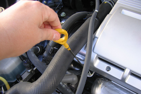 cuánto aceite necesita tu auto