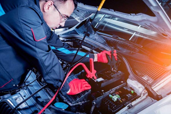 Cómo hacer puente para arrancar un auto Cómo hacer puente para arrancar un auto
