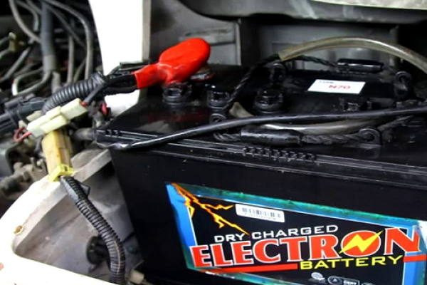 corrosión de los bornes de la batería