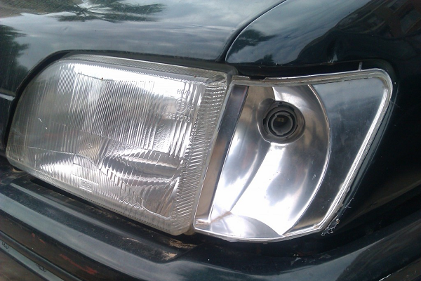 verifica que los faros de tu auto estén alineados