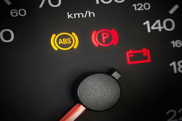 ¿Qué significa la luz de advertencia del ABS? ¿Qué significa la luz de advertencia del ABS?