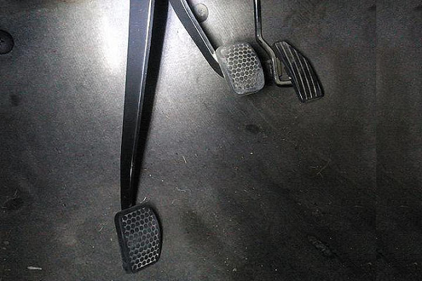 ¿Por qué el clutch de mi auto no funciona?