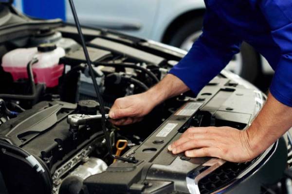 Cómo verificar que tu auto está listo para la ruta